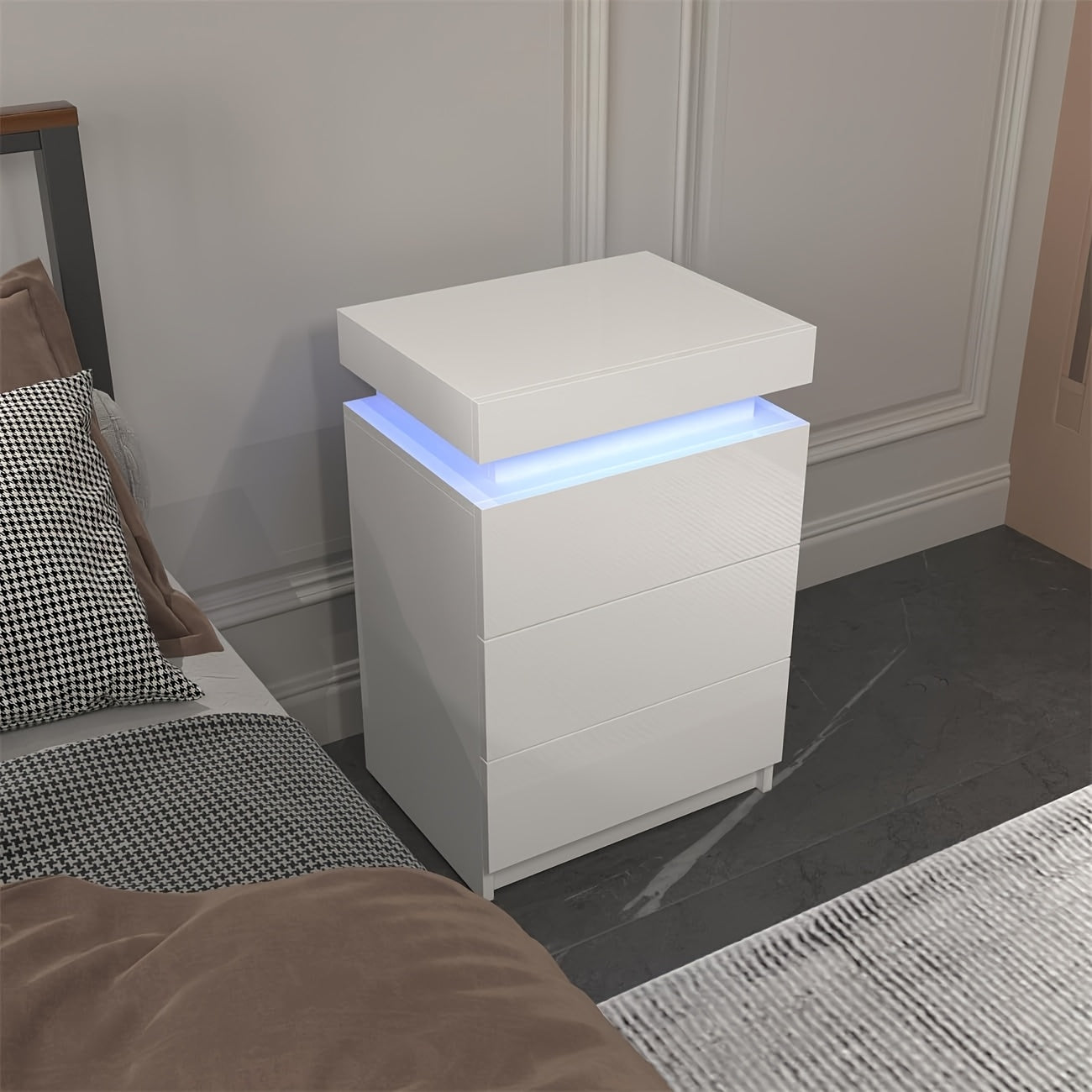 "Lumina Nachtkastje – Minimalistisch Wit LED Nachtmeubel met 3 Ruime Lades"