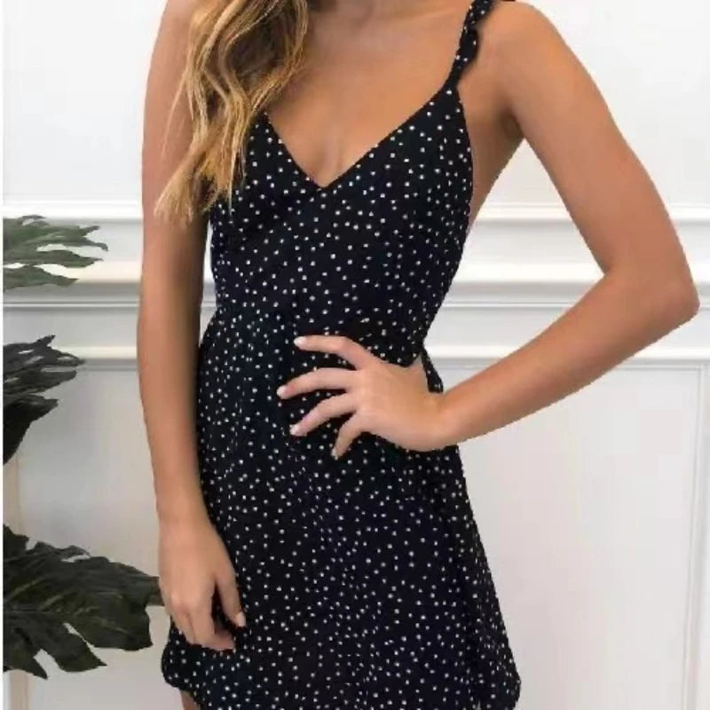 Strak Polkadot Zomerjurkje